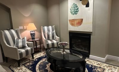 Luxury 2BD Suite near AirPort & Mall with King Bed