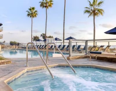 Riviera Beach & Shores By Hilton One-Bedroom Suite